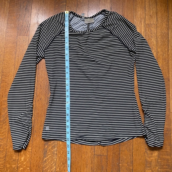 Athleta Gardenia Grove Rash guard Long Sleeve Striped Top Size Small EUC - Picture 6 of 11